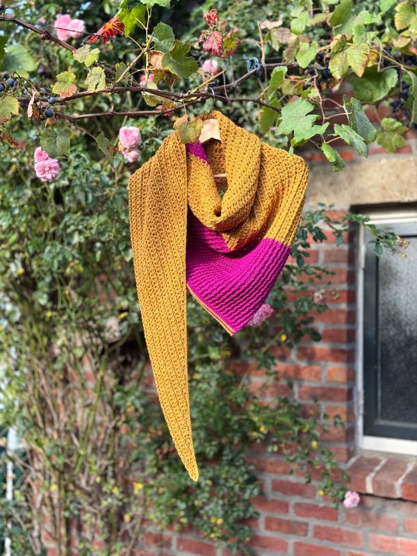 Annecy Shawl - Image 4